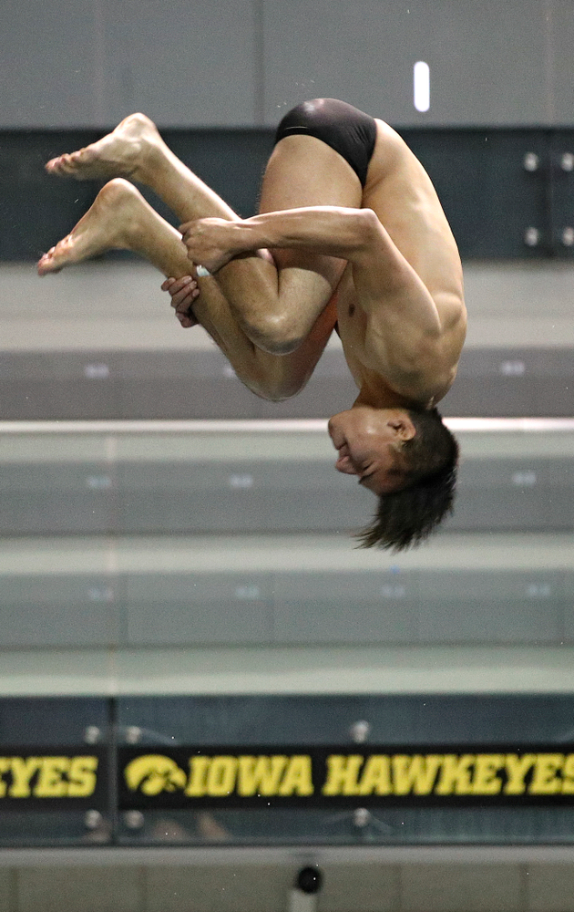 Iowa’s Jonatan Posligua competes in the men’s 1 meter diving event during their meet against Michigan State at the Campus Recreation and Wellness Center in Iowa City on Thursday, Oct 3, 2019. (Stephen Mally/hawkeyesports.com)