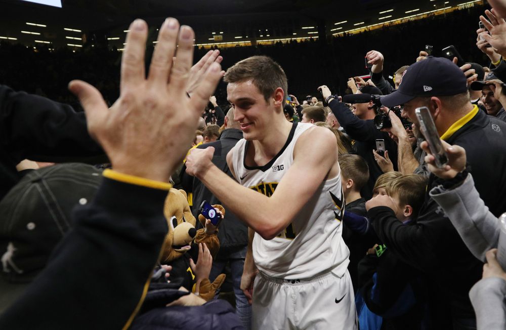 Iowa Hawkeyes forward Nicholas Baer (51) against the Michigan Wolverines Friday, February 1, 2019 at Carver-Hawkeye Arena. (Brian Ray/hawkeyesports.com)
