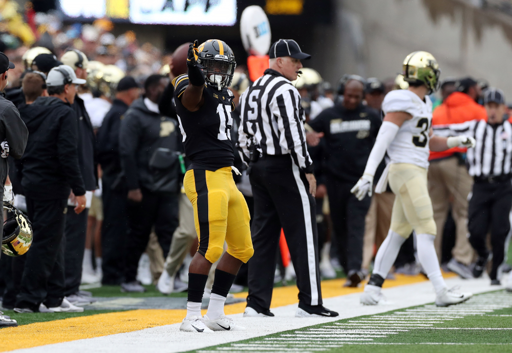 Iowa Hawkeyes running back Tyler Goodson (15) against the Purdue Boilermakers Saturday, October 19, 2019 at Kinnick Stadium. (Brian Ray/hawkeyesports.com)