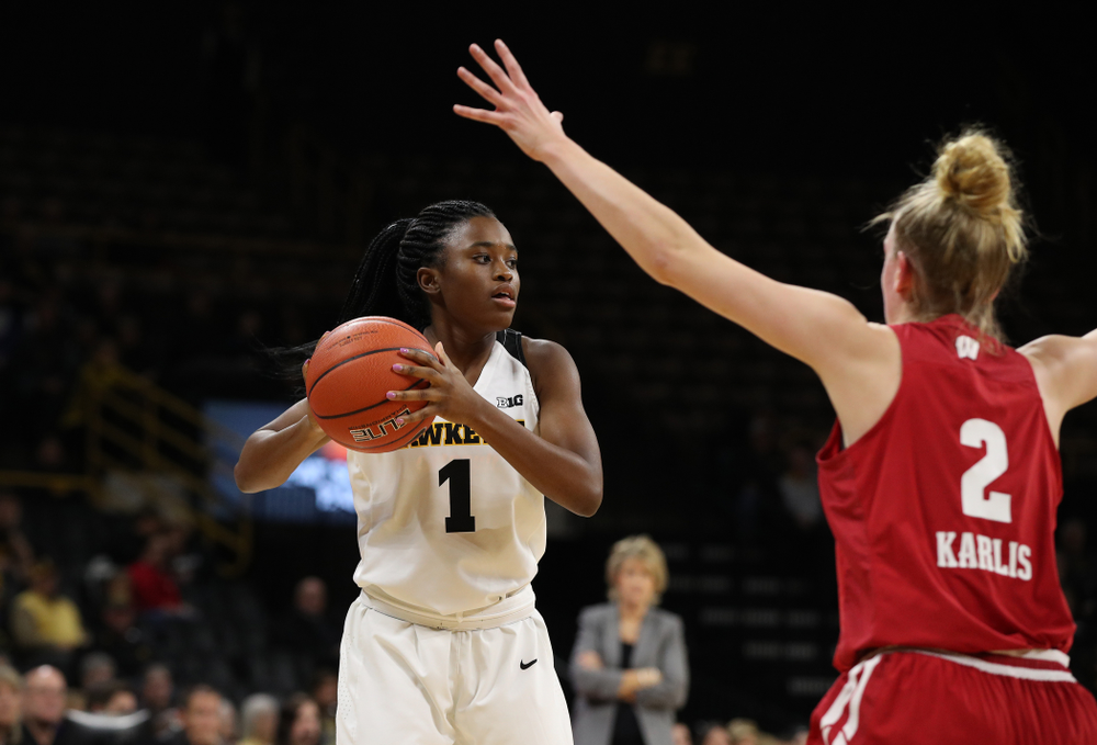 Iowa Hawkeyes guard Tomi Taiwo (1) against the Wisconsin Badgers Monday, January 7, 2019 at Carver-Hawkeye Arena. (Brian Ray/hawkeyesports.com)