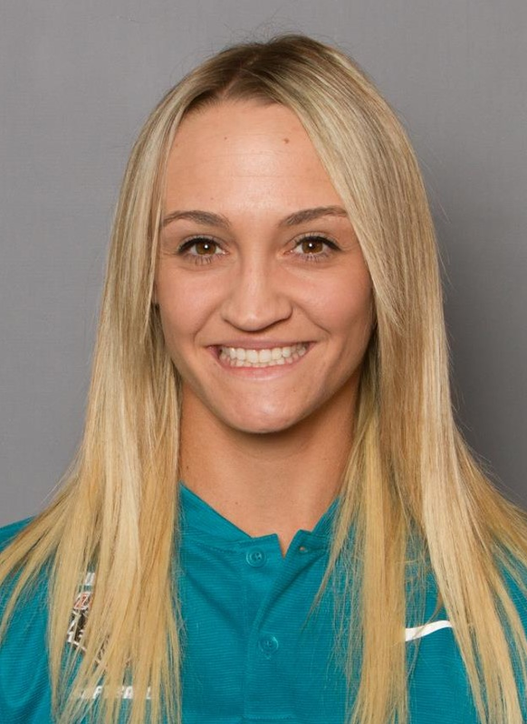 Breanna  Peterson - Softball - University of New Mexico Lobos Athletics
