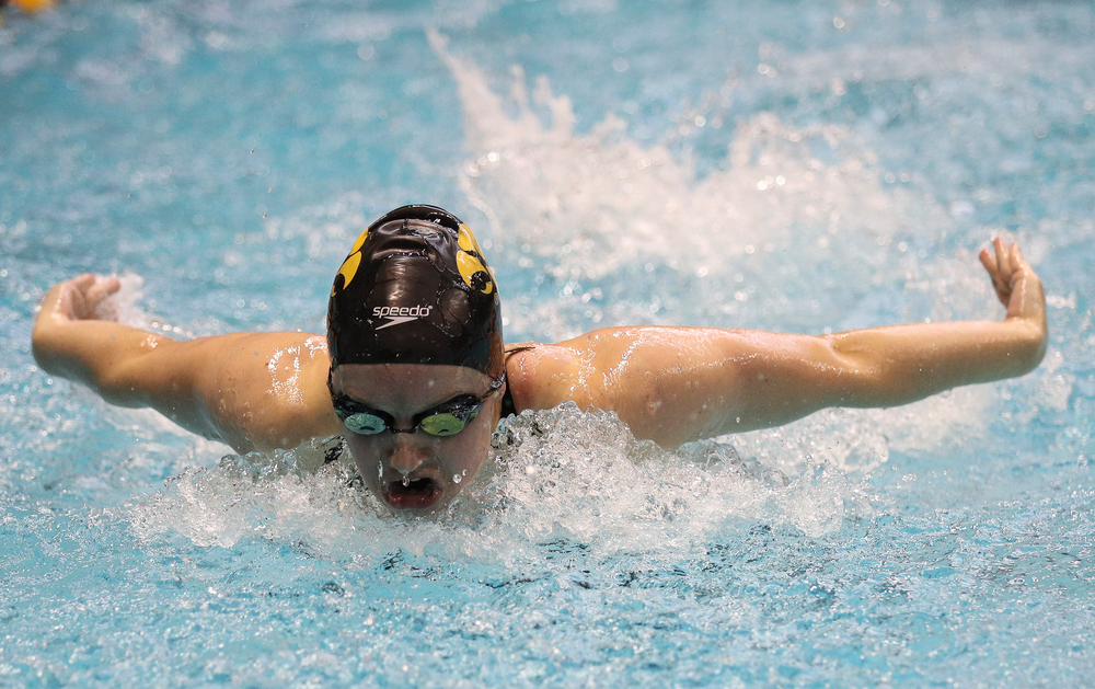 Iowa's Amy Lenderink competes in the 200-yard butterfly during the third day of the Hawkeye Invitational at the Campus Recreation and Wellness Center on November 17, 2018. (Tork Mason/hawkeyesports.com)