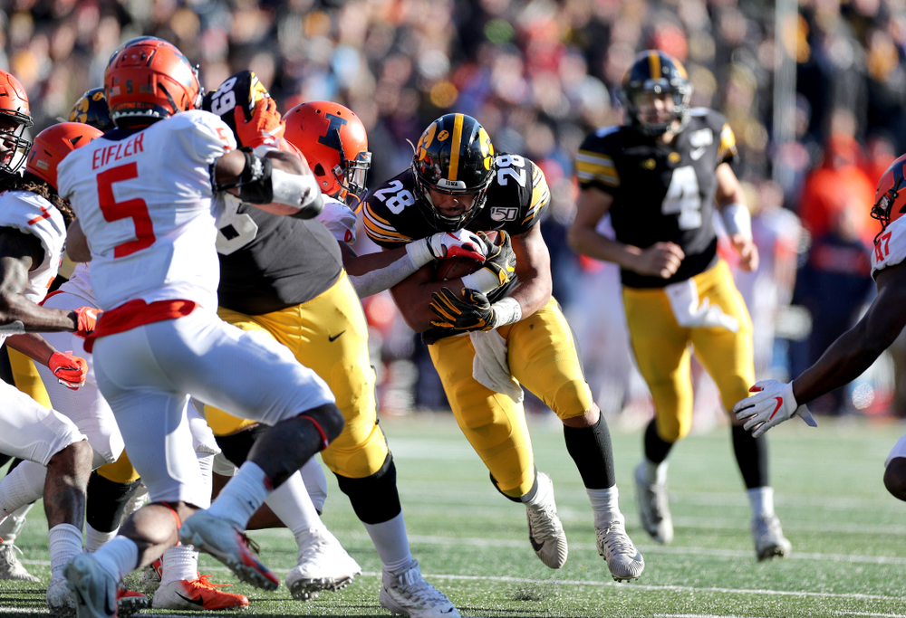 Iowa Hawkeyes running back Toren Young (28) against the Illinois Fighting Illini Saturday, November 23, 2019 at Kinnick Stadium. (Brian Ray/hawkeyesports.com)