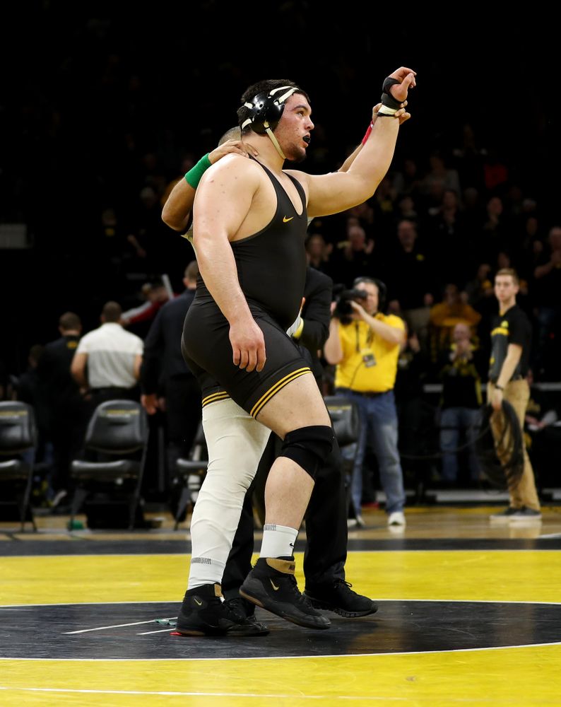 Iowa’s Tony Cassioppi wrestles Ohio State’s Gary Traub at heavyweight Friday, January 24, 2020 at Carver-Hawkeye Arena. Cassioppi won the match 9-3. (Brian Ray/hawkeyesports.com)