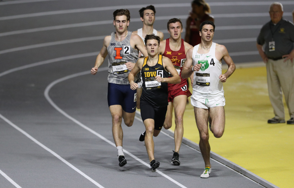 Iowa's Tyler VanDraska runs the 1000 meters during the 2019 Larry Wieczorek Invitational Friday, January 18, 2019 at the Hawkeye Tennis and Recreation Center. (Brian Ray/hawkeyesports.com)