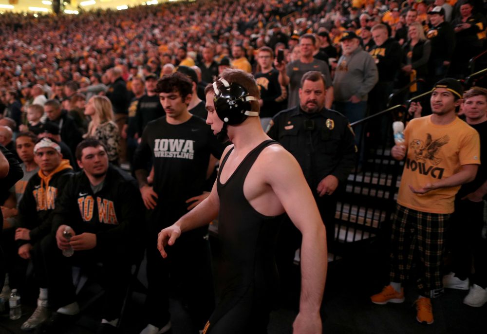 Iowa’s Spencer Lee wrestles Penn State’s Brandon Meredith at 125 pounds Friday, January 31, 2020 at Carver-Hawkeye Arena.Lee won the match by technical fall. (Brian Ray/hawkeyesports.com)