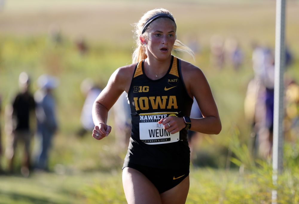IowaÕs Aly Weum runs in the 2019 Hawkeye Invitational Friday, September 6, 2019 at the Ashton Cross Country Course. (Brian Ray/hawkeyesports.com)