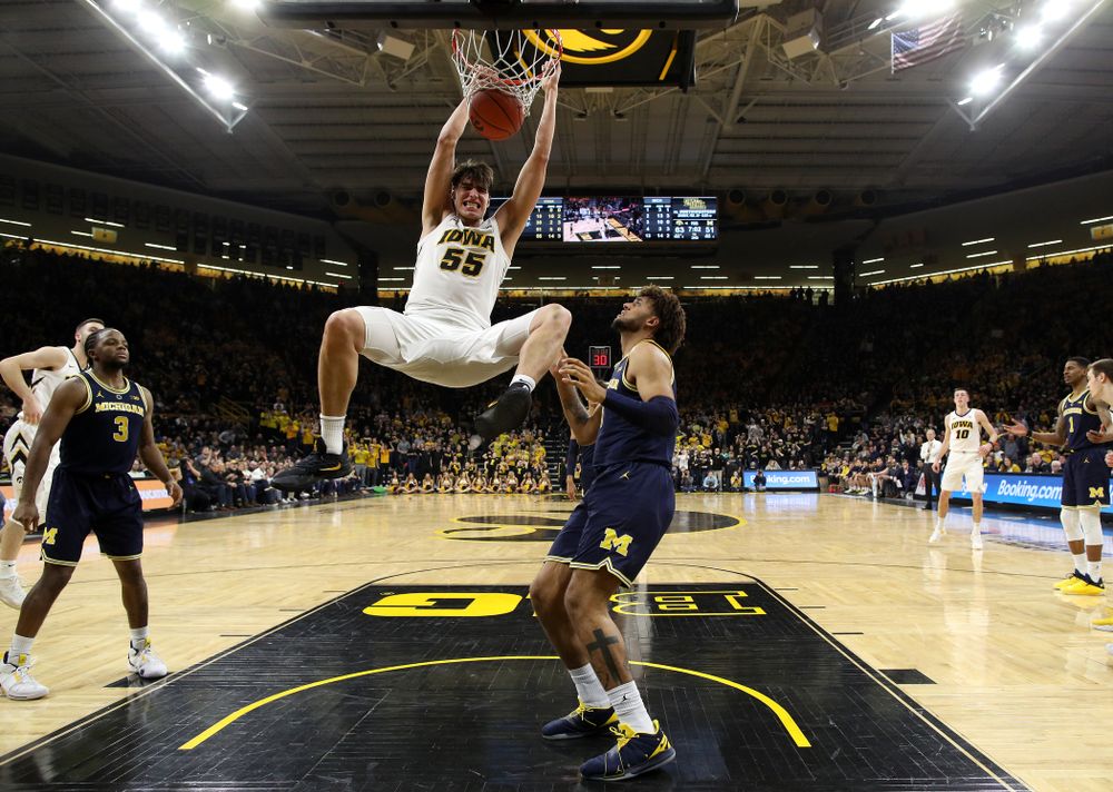 Iowa Hawkeyes forward Luka Garza (55) dunks the ball against the Michigan Wolverines Friday, February 1, 2019 at Carver-Hawkeye Arena. (Brian Ray/hawkeyesports.com)