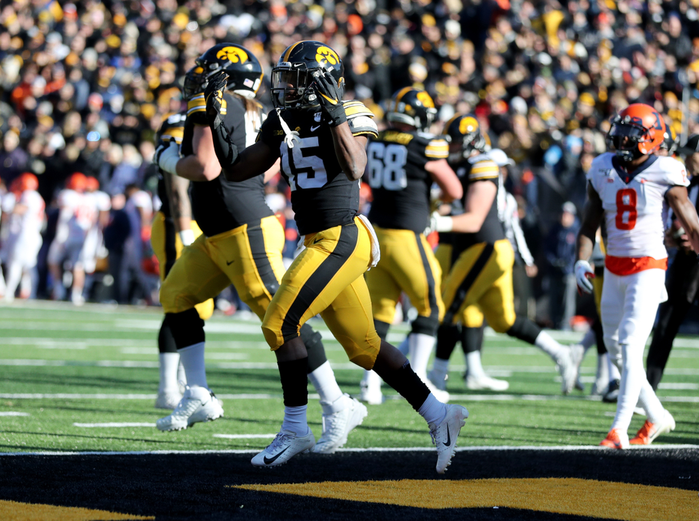 Iowa Hawkeyes running back Tyler Goodson (15) scores a touchdown against the Illinois Fighting Illini Saturday, November 23, 2019 at Kinnick Stadium. (Brian Ray/hawkeyesports.com)