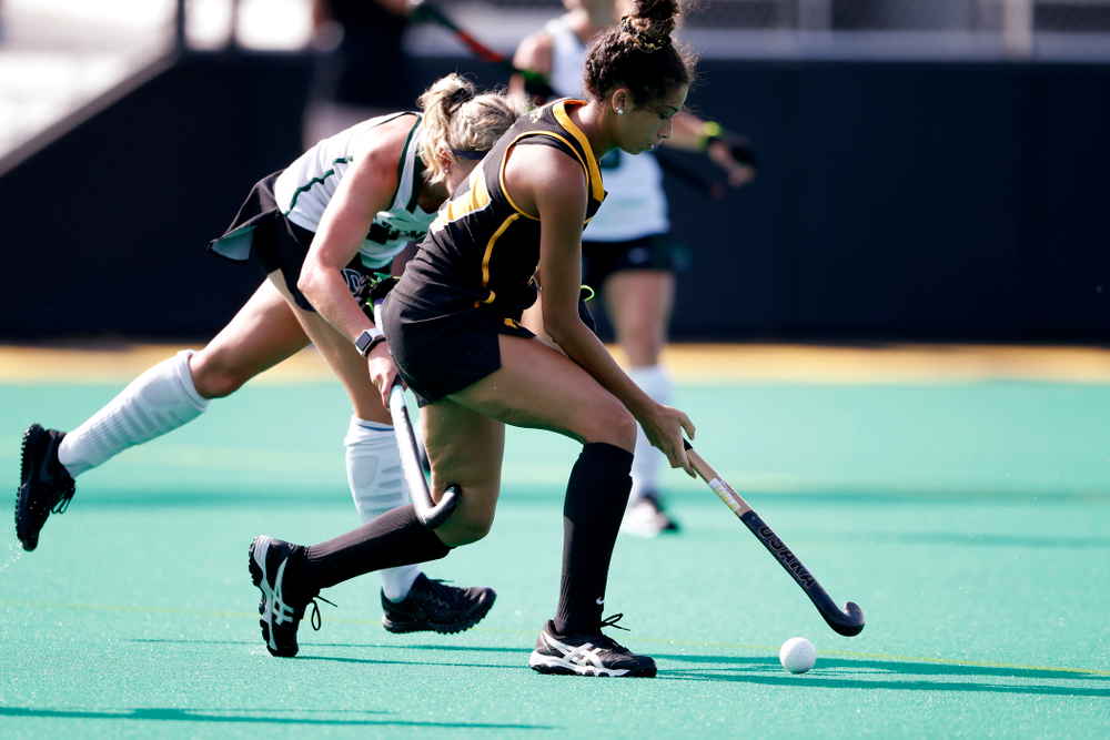 Iowa Hawkeyes Ciara Smith (17) against Dartmouth Friday, August 31, 2018 at Grant Field. (Brian Ray/hawkeyesports.com)