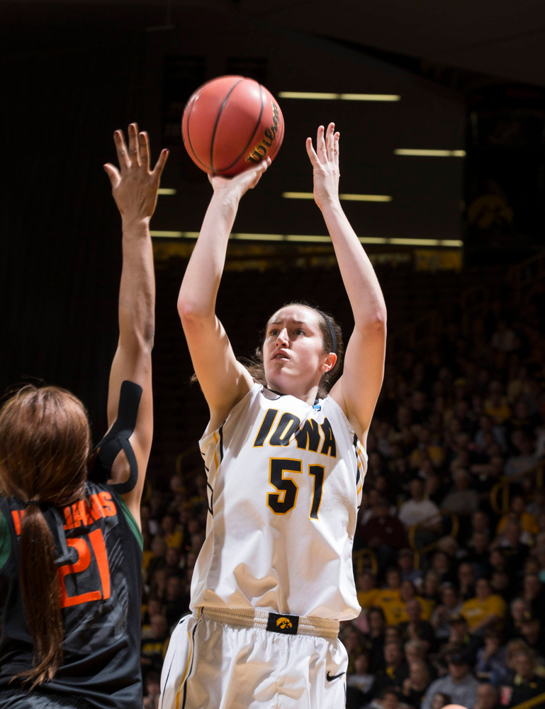 The Iowa Hawkeyes Face The Miami Hurricanes University Of Iowa