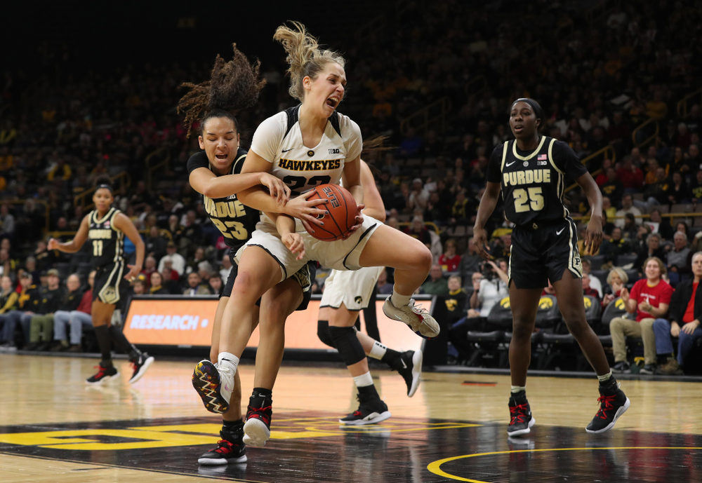 Iowa Hawkeyes guard Kathleen Doyle (22) against the Purdue Boilermakers Sunday, January 27, 2019 at Carver-Hawkeye Arena. (Brian Ray/hawkeyesports.com)