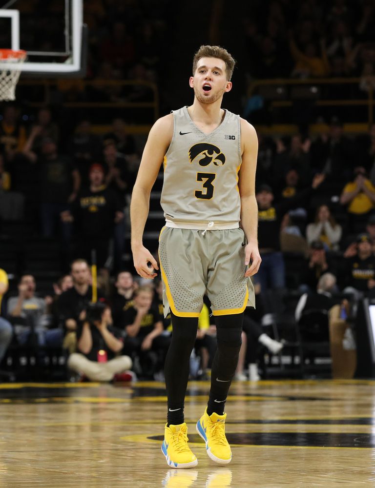 Iowa Hawkeyes guard Jordan Bohannon (3) against the Nebraska Cornhuskers Sunday, January 6, 2019 at Carver-Hawkeye Arena. (Brian Ray/hawkeyesports.com)