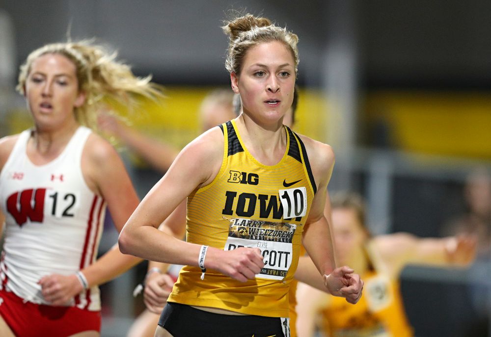 Iowa’s Elyse Prescott runs the women’s 3000 meter run premier event during the Larry Wieczorek Invitational at the Recreation Building in Iowa City on Saturday, January 18, 2020. (Stephen Mally/hawkeyesports.com)