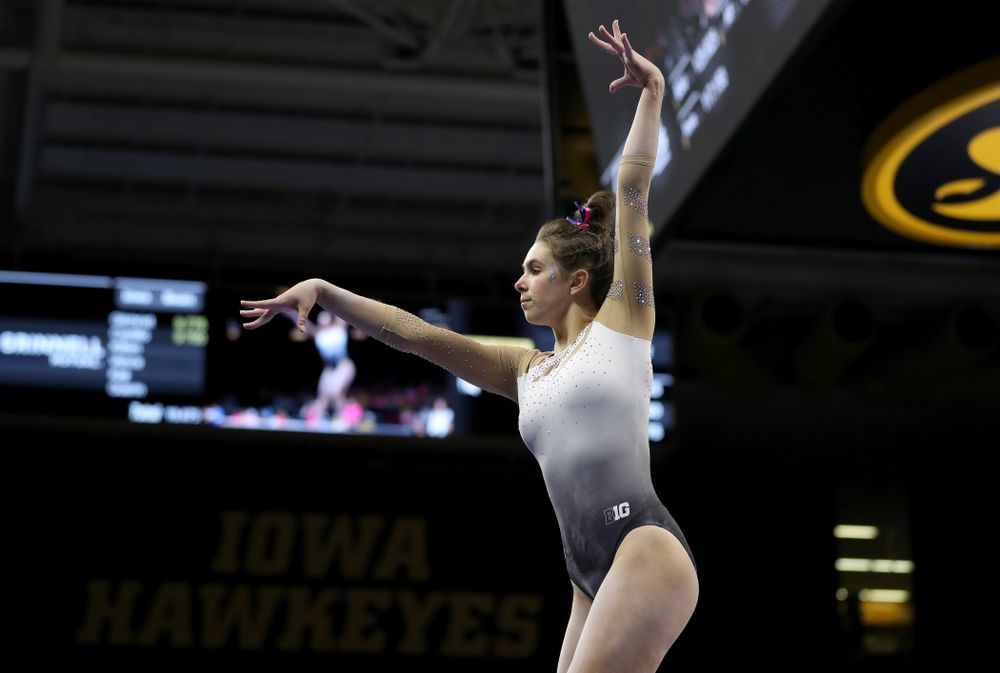 IowaÕs Bridget Killian competes on the beam against Ball State and Air Force Saturday, January 11, 2020 at Carver-Hawkeye Arena. (Brian Ray/hawkeyesports.com)