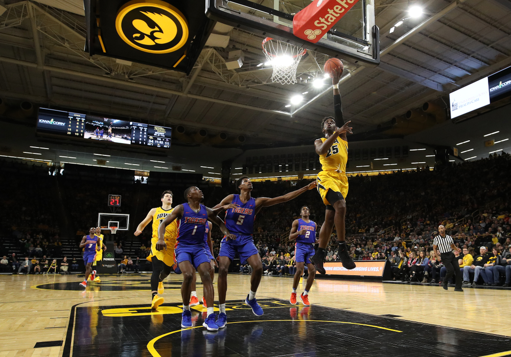 Iowa Hawkeyes forward Tyler Cook (25) against the Savannah State Tigers Saturday, December 22, 2018 at Carver-Hawkeye Arena. (Brian Ray/hawkeyesports.com)