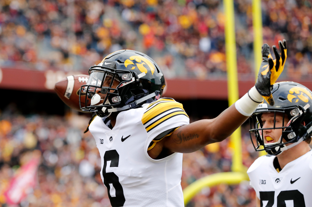 Iowa Hawkeyes wide receiver Ihmir Smith-Marsette (6) against the Minnesota Golden Gophers Saturday, October 6, 2018 at TCF Bank Stadium. (Brian Ray/hawkeyesports.com)