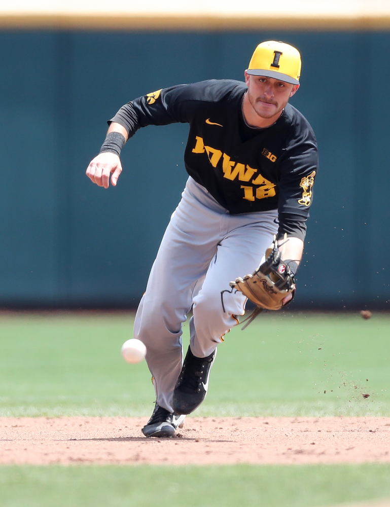 Iowa Hawkeyes Tanner Wetrich (16) against the Nebraska Cornhuskers in the first round of the Big Ten Baseball Tournament Friday, May 24, 2019 at TD Ameritrade Park in Omaha, Neb. (Brian Ray/hawkeyesports.com)