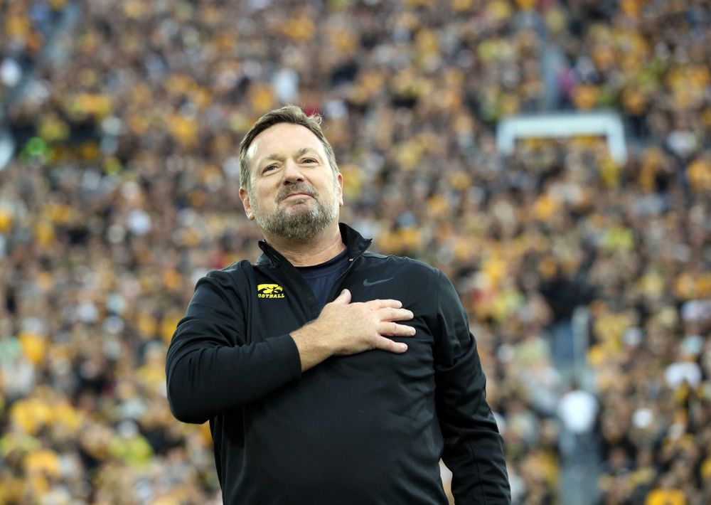 Honorary Captain Bob Stoops before the Iowa Hawkeyes game against the Miami RedHawks Saturday, August 31, 2019 at Kinnick Stadium in Iowa City. (Brian Ray/hawkeyesports.com)