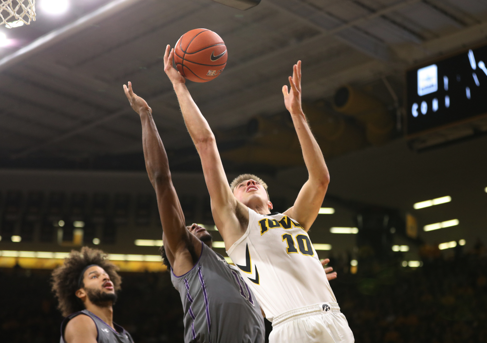 Iowa Hawkeyes guard Joe Wieskamp (10) against the Northwestern Wildcats Sunday, February 10, 2019 at Carver-Hawkeye Arena. (Brian Ray/hawkeyesports.com)