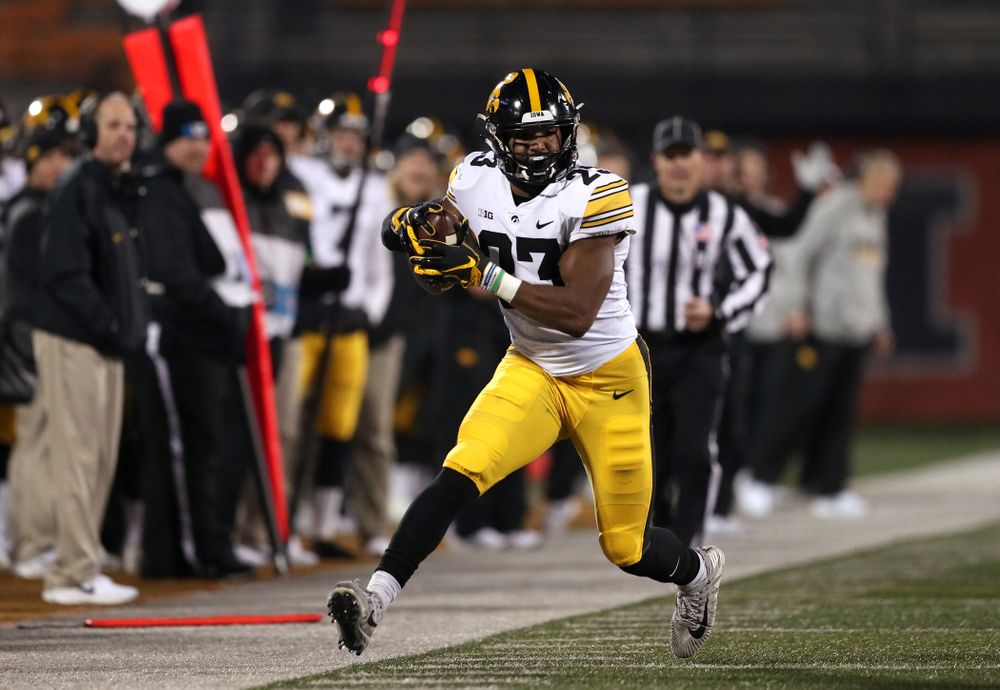 Iowa Hawkeyes wide receiver Dominique Dafney (23) against the Illinois Fighting Illini Saturday, November 17, 2018 at Memorial Stadium in Champaign, Ill. (Brian Ray/hawkeyesports.com)