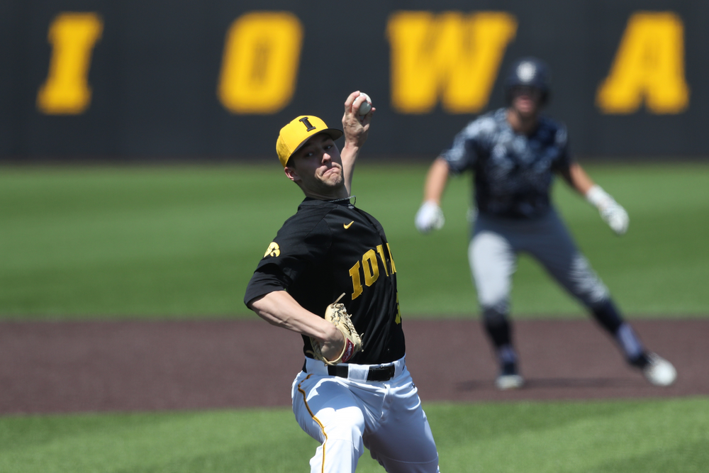 Iowa Hawkeyes Cam Baumann (35) delivers the ball to the plate during game two against UC Irvine Saturday, May 4, 2019 at Duane Banks Field. (Brian Ray/hawkeyesports.com)
