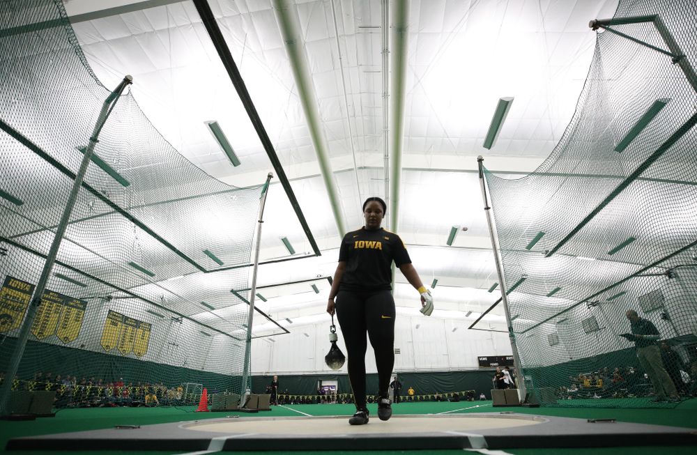 Iowa's Nia Britt competes in the weight throw Friday, January 11, 2019 at the Hawkeye Tennis and Recreation Center. (Brian Ray/hawkeyesports.com)