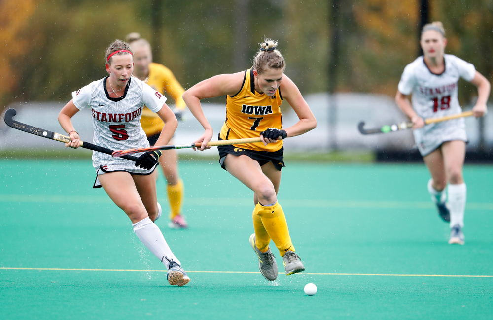 Iowa Hawkeyes Ellie Holley (7) against Stanford Sunday, October 7, 2018 at Grant Field. (Brian Ray/hawkeyesports.com)