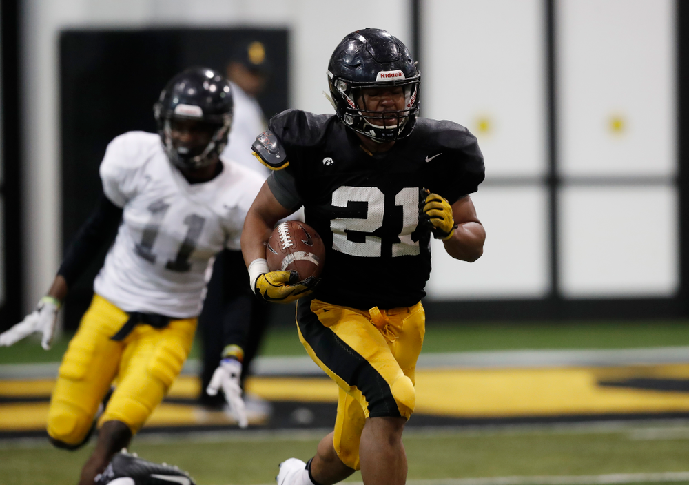 Iowa Hawkeyes running back Ivory Kelly-Martin (21) during spring practice No. 13 Wednesday, April 18, 2018 at the Hansen Football Performance Center. (Brian Ray/hawkeyesports.com)