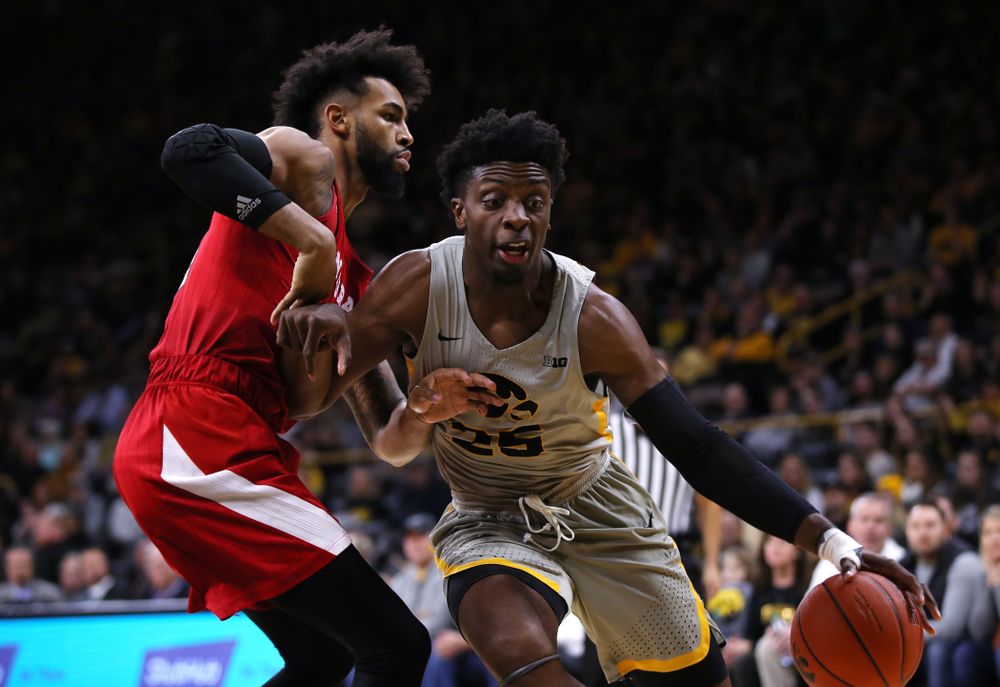 Iowa Hawkeyes forward Tyler Cook (25) against the Nebraska Cornhuskers Sunday, January 6, 2019 at Carver-Hawkeye Arena. (Brian Ray/hawkeyesports.com)