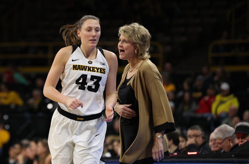 Iowa Hawkeyes forward Amanda Ollinger (43) and head coach Lisa Bluder against the Michigan Wolverines Thursday, January 17, 2019 at Carver-Hawkeye Arena. (Brian Ray/hawkeyesports.com)