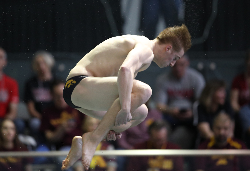 Iowa's Will Brenner competes in the consolation finals of the 1-meter springboard at the 2019 Big Ten Swimming and Diving Championships Thursday, February 28, 2019 at the Campus Wellness and Recreation Center. (Brian Ray/hawkeyesports.com)