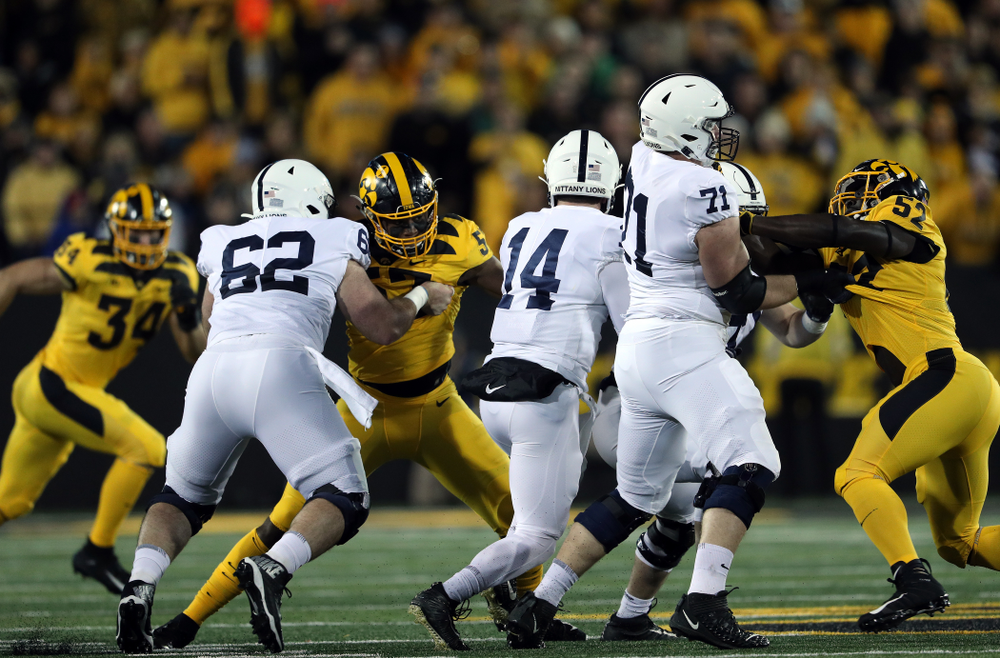 Iowa Hawkeyes defensive end Chauncey Golston (57) against the Penn State Nittany Lions Saturday, October 12, 2019 at Kinnick Stadium. (Brian Ray/hawkeyesports.com)