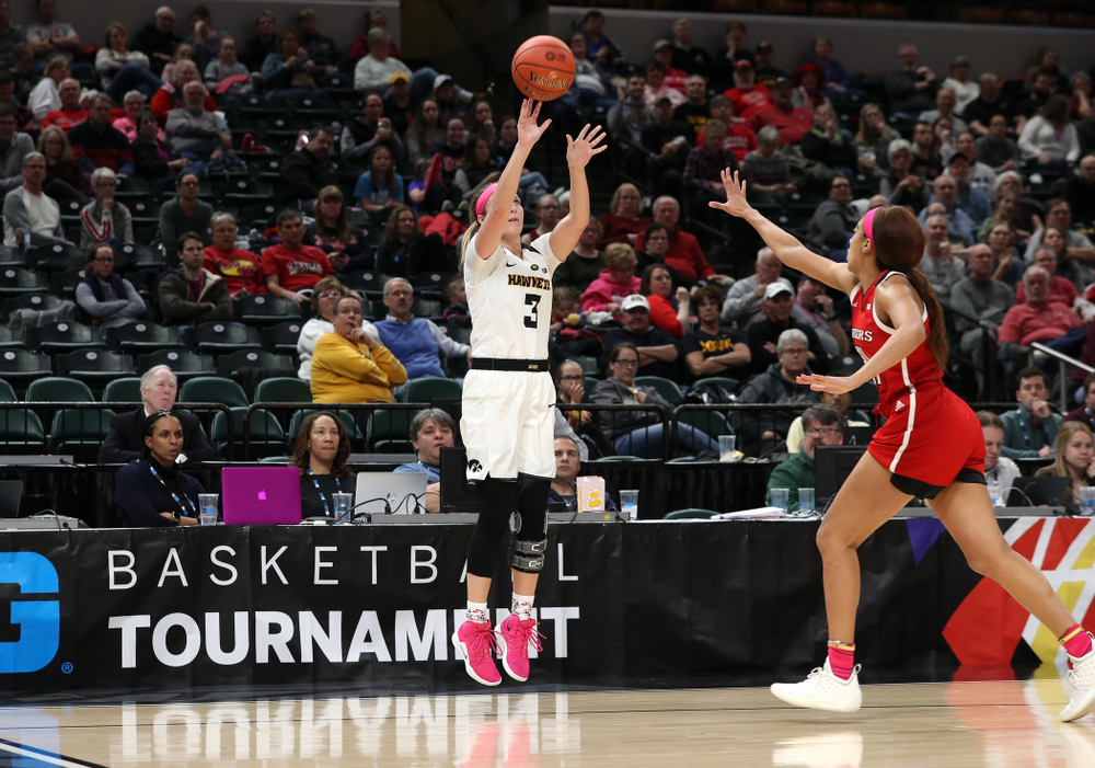 Iowa Hawkeyes guard Makenzie Meyer (3) against the Rutgers Scarlet Knights in the semi-finals of the Big Ten Tournament Saturday, March 9, 2019 at Bankers Life Fieldhouse in Indianapolis, Ind. (Brian Ray/hawkeyesports.com)