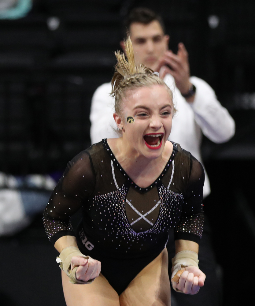 Iowa's Lauren Guerin competes on the vault against Illinois Saturday, February 16, 2019 at Carver-Hawkeye Arena. (Brian Ray/hawkeyesports.com)