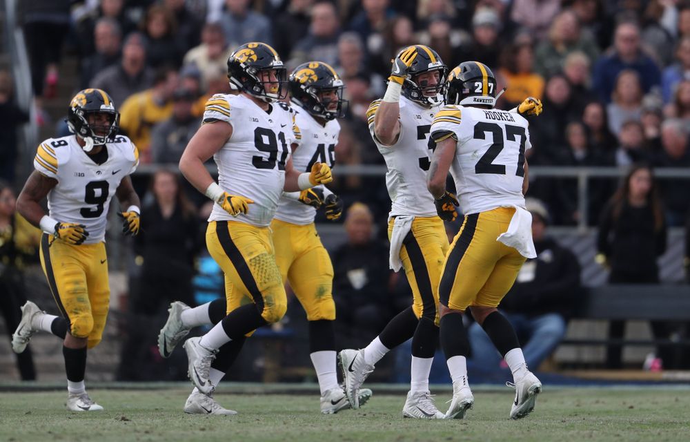 Iowa Hawkeyes defensive back Jake Gervase (30) against the Purdue Boilermakers Saturday, November 3, 2018 Ross Ade Stadium in West Lafayette, Ind. (Brian Ray/hawkeyesports.com)