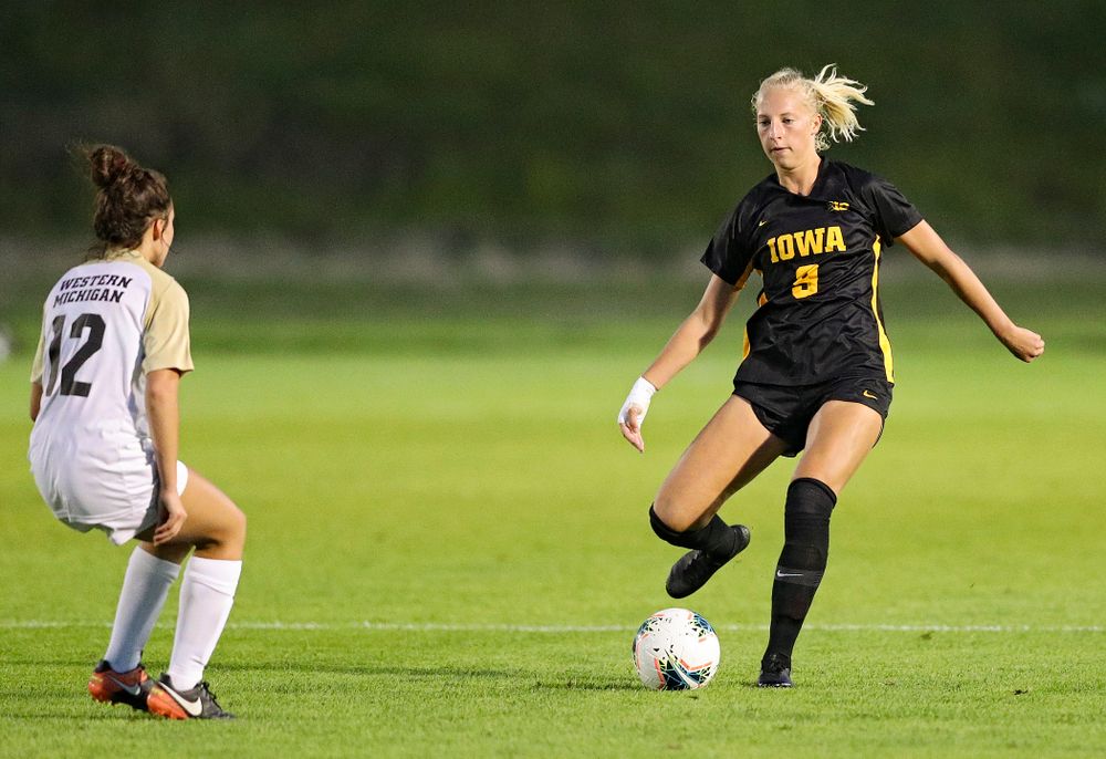 Iowa defender Samantha Cary (9) looks to pass during the second half of their match against Western Michigan at the Iowa Soccer Complex in Iowa City on Thursday, Aug 22, 2019. (Stephen Mally/hawkeyesports.com)