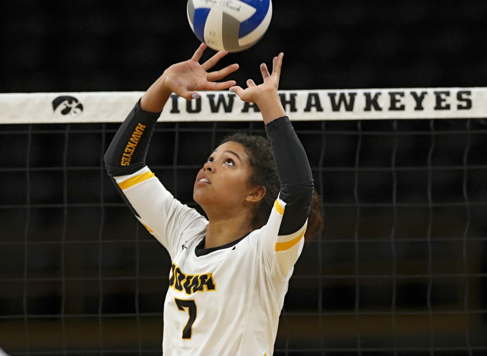 Iowa’s Brie Orr (7) sets the ball during the first set of their Big Ten/Pac-12 Challenge match against Colorado at Carver-Hawkeye Arena in Iowa City on Friday, Sep 6, 2019. (Stephen Mally/hawkeyesports.com)