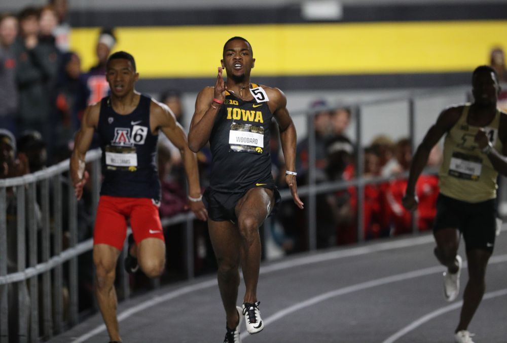 Iowa's Antonio Woodard runs the 200 meter premier during the 2019 Larry Wieczorek Invitational Friday, January 18, 2019 at the Hawkeye Tennis and Recreation Center. (Brian Ray/hawkeyesports.com)