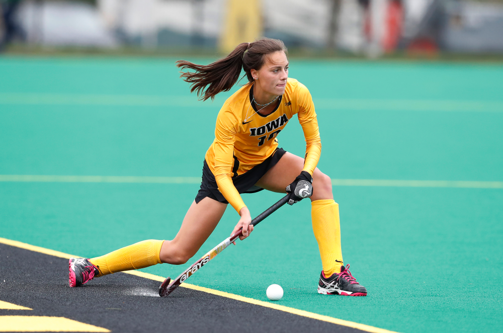 Iowa Hawkeyes Isabella Brown (10) against Maryland Sunday, October 14, 2018 at Grant Field. (Brian Ray/hawkeyesports.com)