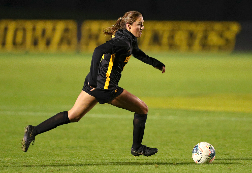 Iowa midfielder Isabella Blackman (6) moves with the ball during the first half of their match at the Iowa Soccer Complex in Iowa City on Friday, Oct 11, 2019. (Stephen Mally/hawkeyesports.com)