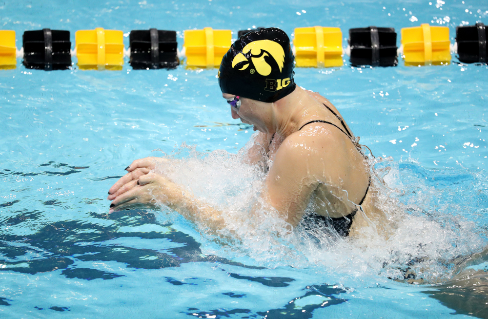 IowaÕs Zoe Mekus swims the breaststroke leg of the 200 Medley Relay against Notre Dame and Illinois Saturday, January 11, 2020 at the Campus Recreation and Wellness Center. (Brian Ray/hawkeyesports.com)