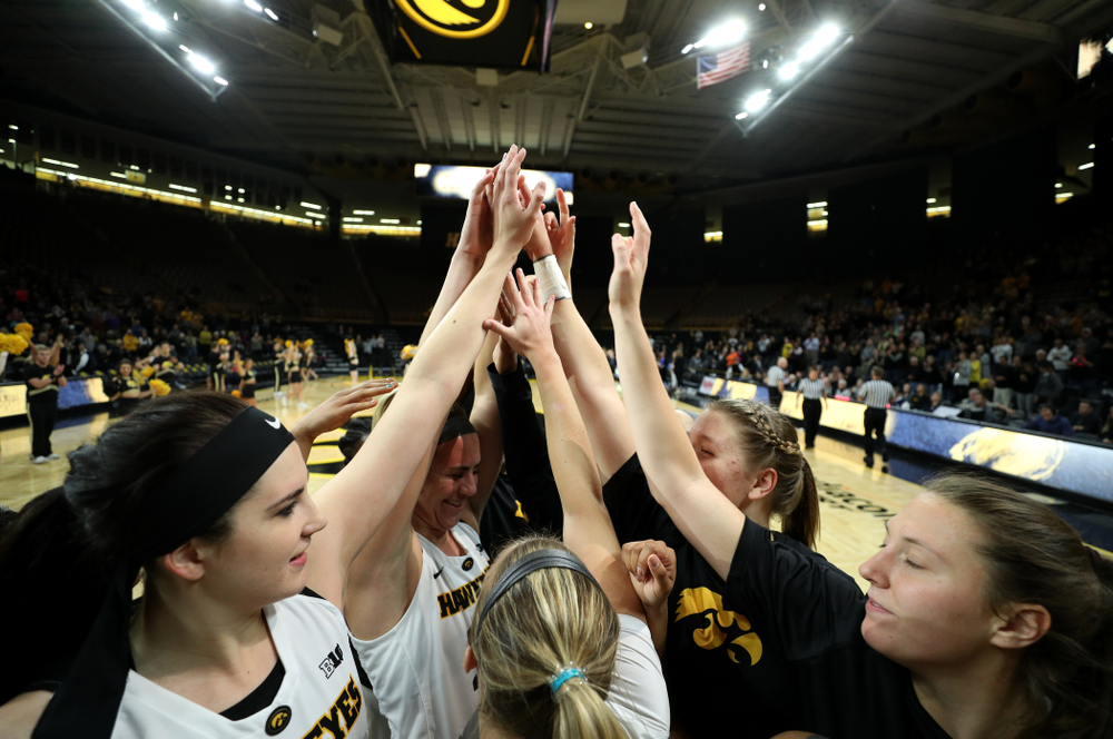 The Iowa Hawkeyes against Dakota Wesleyan University Tuesday, November 6, 2018 at Carver-Hawkeye Arena. (Brian Ray/hawkeyesports.com)
