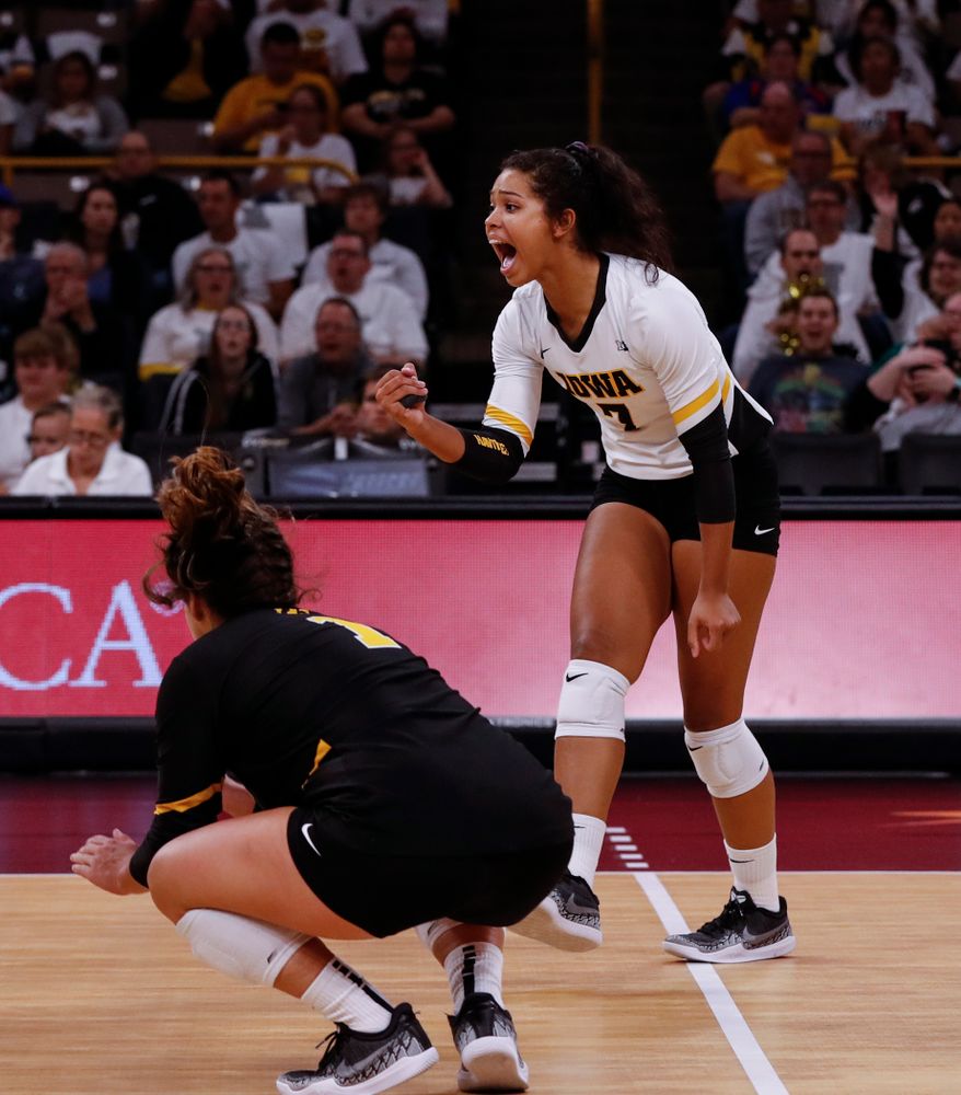 Iowa Hawkeyes setter Gabrielle Orr (7) against the Michigan State Spartans Friday, September 21, 2018 at Carver-Hawkeye Arena. (Brian Ray/hawkeyesports.com)