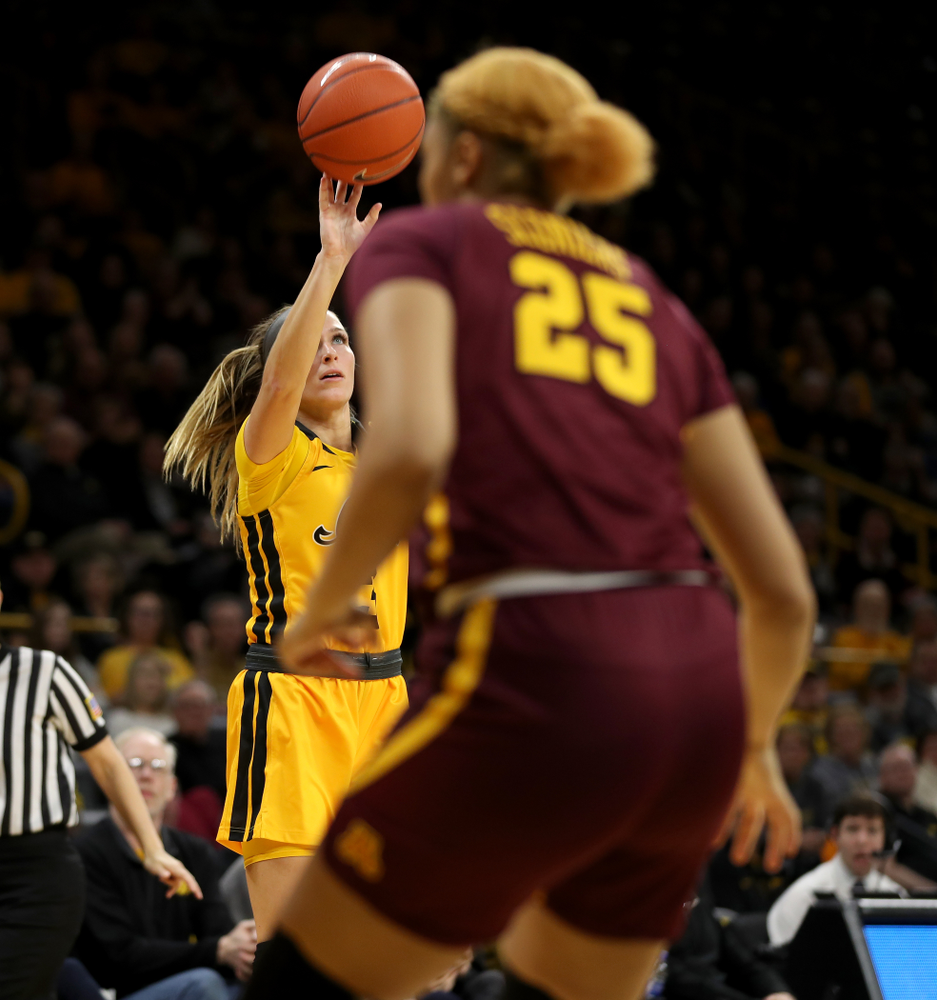 Iowa Hawkeyes guard Makenzie Meyer (3) against the Minnesota Golden Gophers Thursday, February 27, 2020 at Carver-Hawkeye Arena. (Brian Ray/hawkeyesports.com)