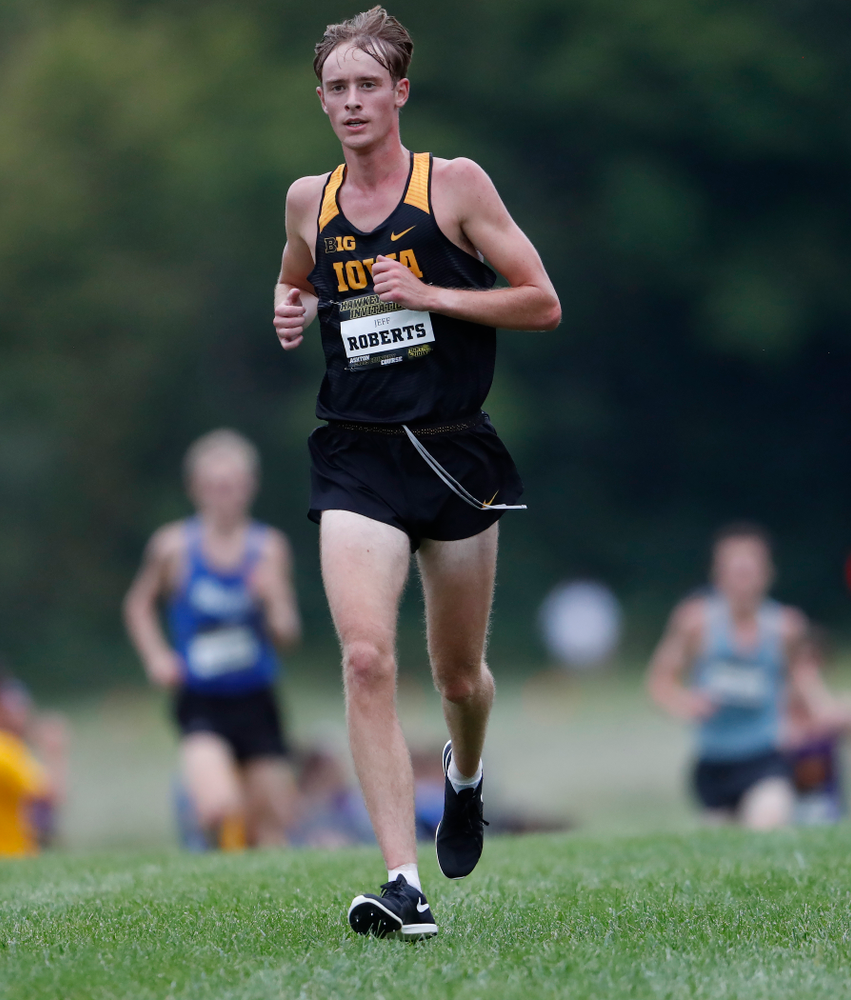 Jeff Roberts during the Hawkeye Invitational Friday, August 31, 2018 at the Ashton Cross Country Course. (Brian Ray/hawkeyesports.com)