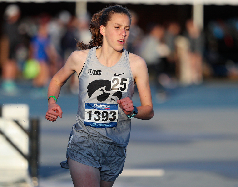 Iowa's Anna Hostetler runs the women's 3000 meter steeplechase event during the first day of the Drake Relays at Drake Stadium in Des Moines on Thursday, Apr. 25, 2019. (Stephen Mally/hawkeyesports.com)