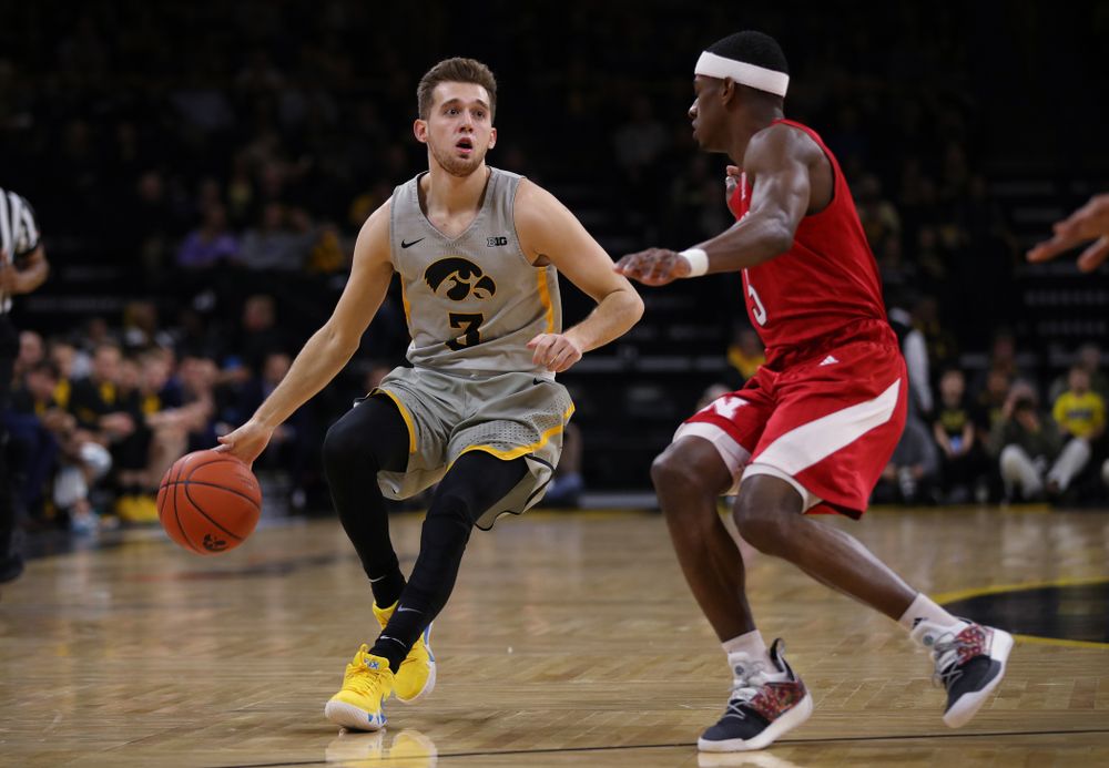 Iowa Hawkeyes guard Jordan Bohannon (3) against the Nebraska Cornhuskers Sunday, January 6, 2019 at Carver-Hawkeye Arena. (Brian Ray/hawkeyesports.com)