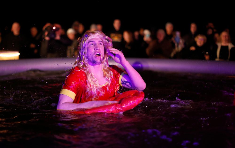The Hawkeye Wrestling Club Arctic Plunge Saturday, January 27, 2018 at Brown Dear Golf Course in Coralville. (Brian Ray/hawkeyesports.com)