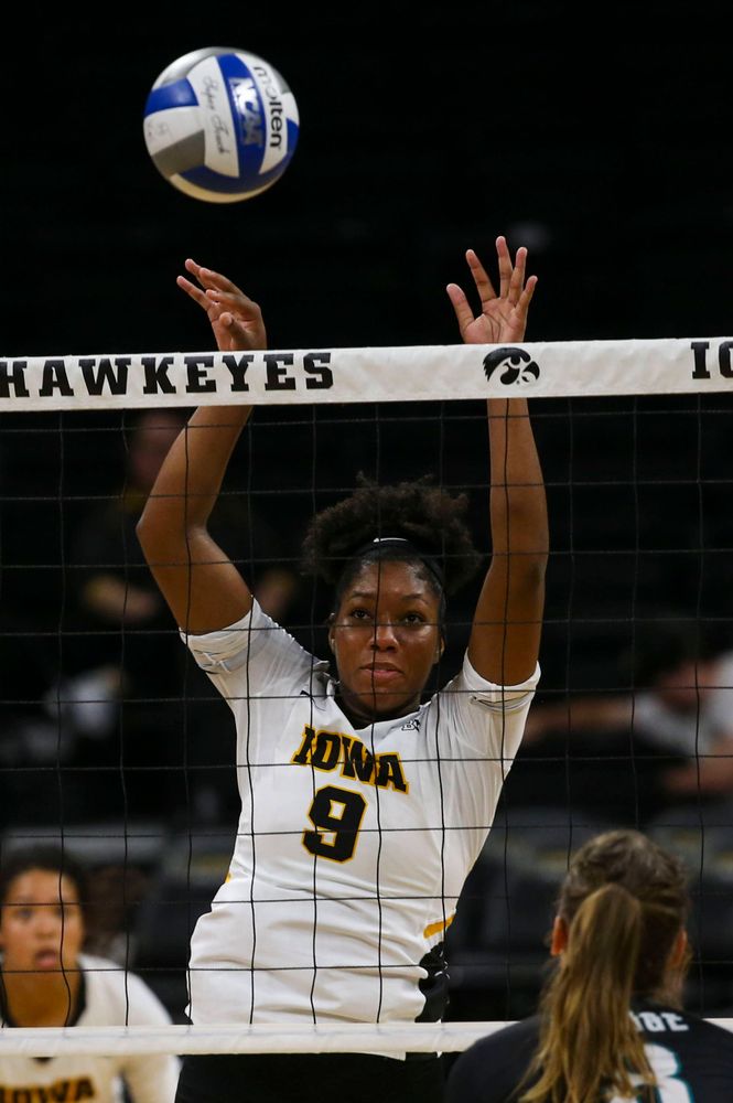 Iowa Hawkeyes middle blocker Amiya Jones (9) against Coastal Carolina Friday, September 20, 2019 at Carver-Hawkeye Arena. (Lily Smith/hawkeyesports.com)